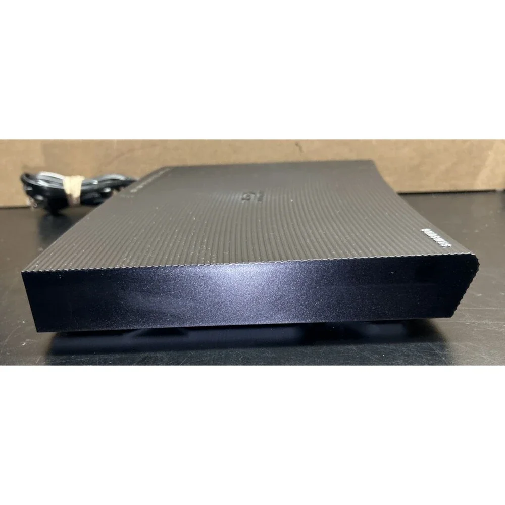 Samsung BD-JM57 Smart Curved Blu-ray DVD Player Wi-Fi Streaming HDMI No Remote